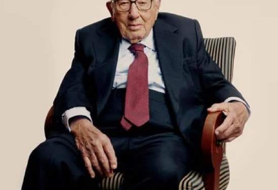 Kissinger diventa centenario