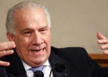 Un ricordo di Carlo Casini: le virtù minime del cristiano in politica