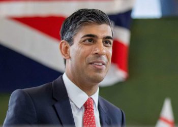 Regno Unito, la Camera bassa approva la legge per trasferire i migranti in Rwanda