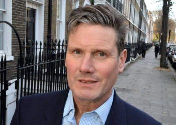 Vince la politica del Gattopardo di Starmer