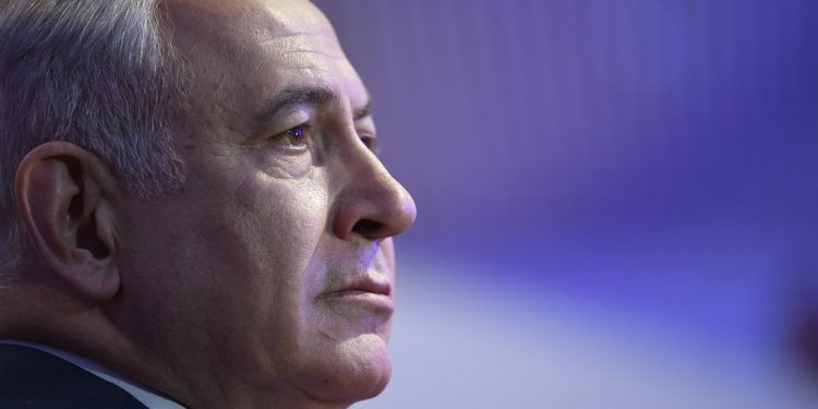 Netanyahu al Congresso: Harris assente, quasi deserti i seggi dei democratici.