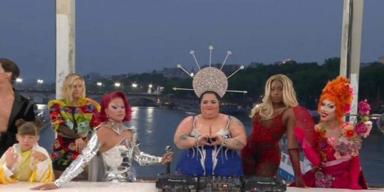 Olimpiadi divisive e  multicolor. Come non mai.Asse Parigi Firenze.Quando inizieranno le Olimpiadi a Parigi?