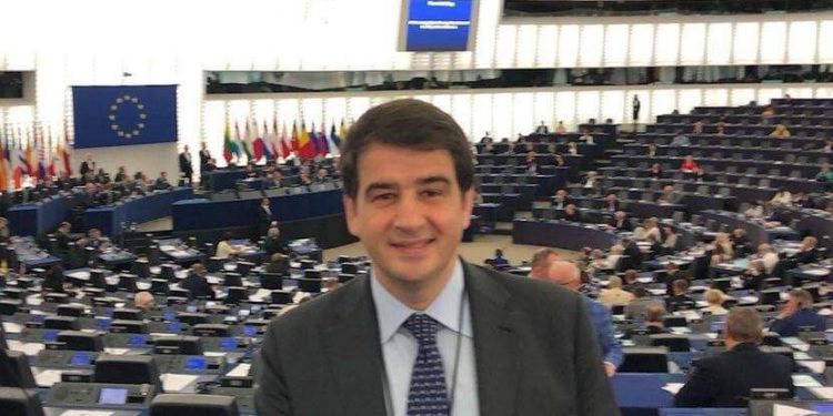 L’EUROPA APRE LE PORTE A FITTO