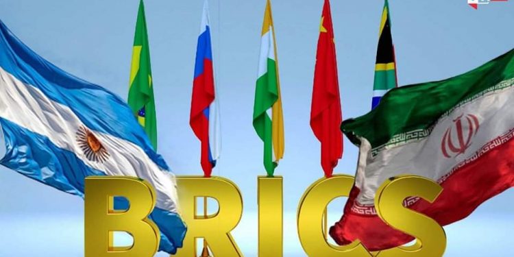I Paesi Brics puntano allo sostituzione del dollaro