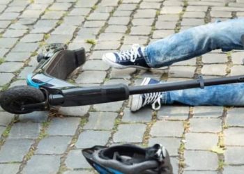 Nove parigini su dieci cancellano i monopattini in città