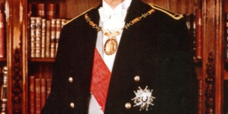 Francia: grandeur…petit petit