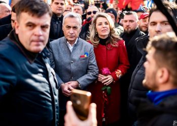 OLTRE IL FASCIOCOMUNISMO NON BATTE IL SOLE