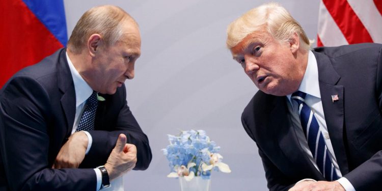 La telefonata tra Putin e Trump cambia la storia del mondo