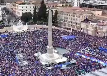 Non sopporto proprio le piazze ipocrite dei giornalisti radical chic