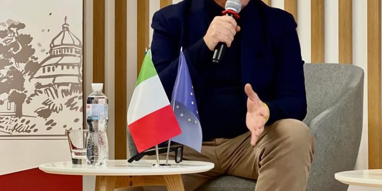 L’OROLOGIO CALENDA CHE DUE VOLTE AL GIORNO SEGNA L’ORA GIUSTA: L’IMBARAZZANTE STRUMENTALIZZAZIONE DEL MAGISTERO PAPALE