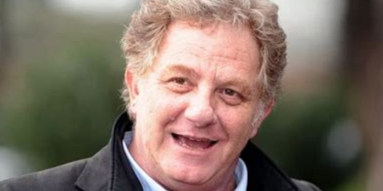 Addio ad Antonello Fassari: si spegne a 72 anni l’amato volto de “I Cesaroni”