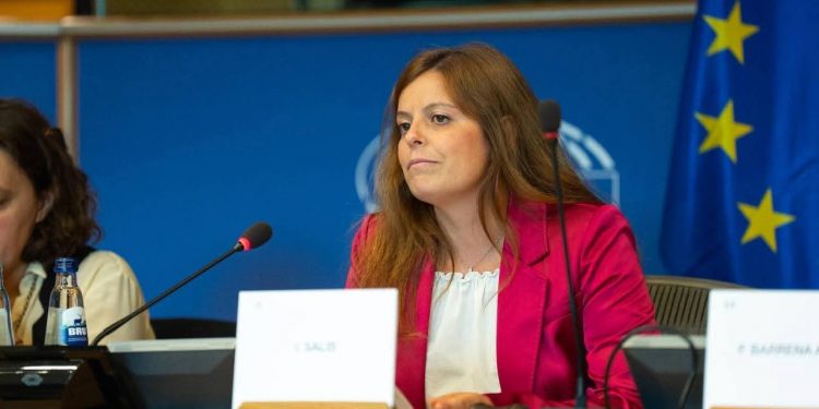 Ilaria Salis e l’immunità parlamentare: il rispetto della legge non ammette eccezioni