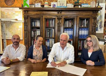 PD e 5s allegramente insieme a spese nostre