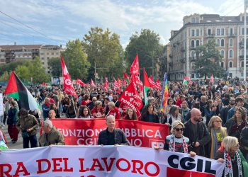 Landini tradisce i lavoratori; Il Lavoro Non Chiede Scontri, Chiede Rispetto