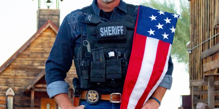 Donald Trump ha concesso il suo endorsement a Mark Lamb