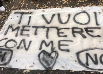 Quel “TI VUOI METTERE CON ME?” davanti alla Carducci: la tenerezza che commuove Firenze