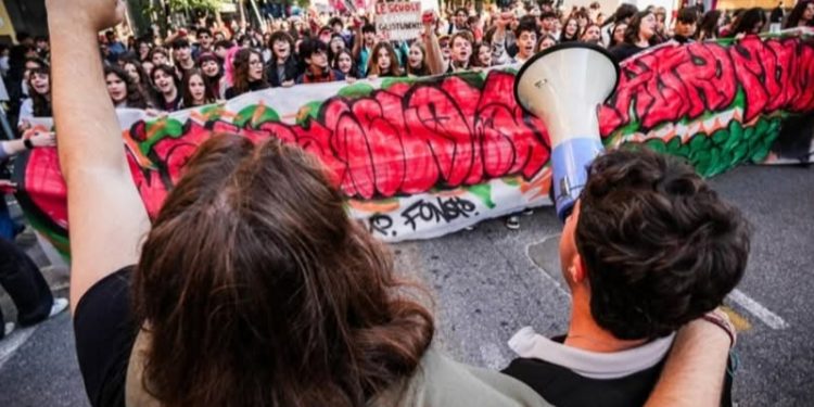 Odio e ambiguità: l’opposizione che spalanca la strada alla violenza contro chi governa per l’Italia