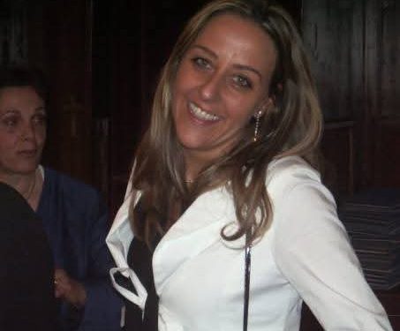 ECCOCI ALL’ACQUA ECONOMICA E LA FUNARO SA NUOTARE ?