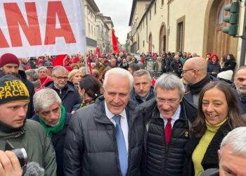 Ormai Firenze è in mano alle “baby gang” e Sindaco e Presidente pensano solo a farsi fotografare