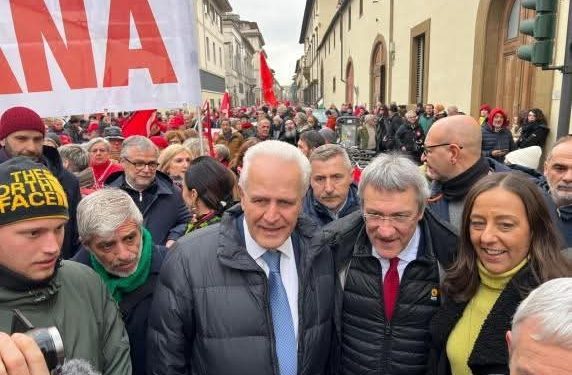 Ormai Firenze è in mano alle “baby gang” e Sindaco e Presidente pensano solo a farsi fotografare