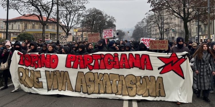 LE VIOLENZE DI ASKATASUNA, IL SILENZIO DI SCHLEIN E LA MANCANZA DI RESPONSABILITÀ POLITICA DEL SINDACO DI TORINO