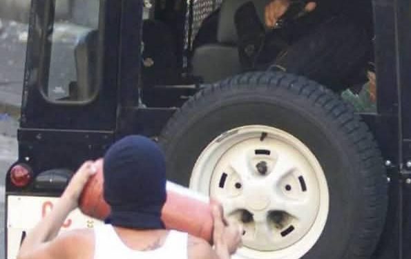 LA BORGHESIA SESSANTOTTINA CHE SBAVA DAVANTI ALLA VIOLENZA SOVVERSIVA