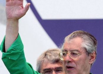 Chi era Umberto Bossi, il leader che inventò la Lega e cambiò il volto della politica italiana