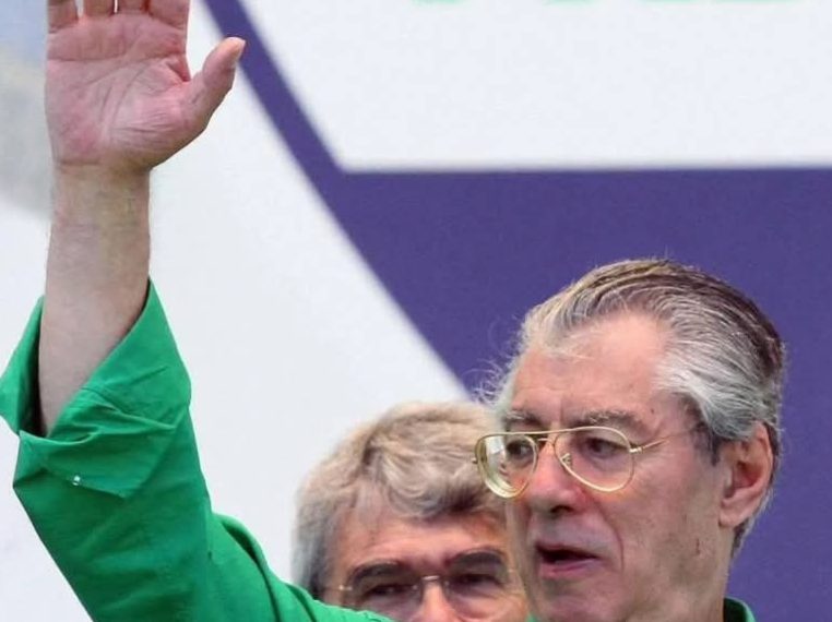 Chi era Umberto Bossi, il leader che inventò la Lega e cambiò il volto della politica italiana