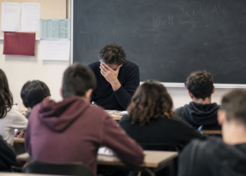 Quando la scuola ha paura del ‘no’: educare senza limite nella crisi dell’autorità.