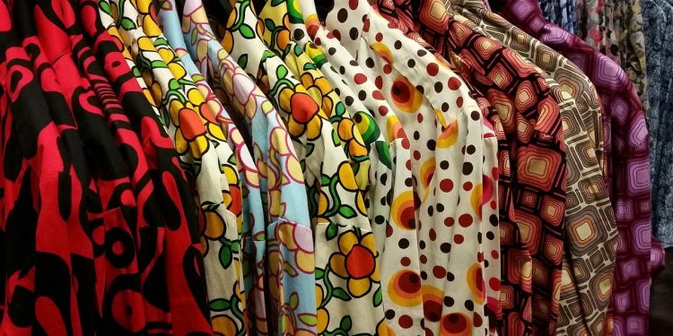 Vintage e seconda mano fashion: l’ecosistema italiano del resale spiegato da Ecommerceit