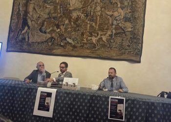 “Estinzione Programmata”: Pietrosante a Palazzo Medici Riccardi, la demografia senza eufemismi