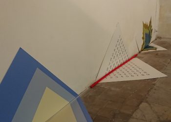 L’asta rossa che divide il mondo: note su “Finale i” a Carrara
