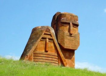 Nagorno-Karabakh, l’affondo di Čarnogurský a Pellegrini: «La Slovacchia non chiuda gli occhi»