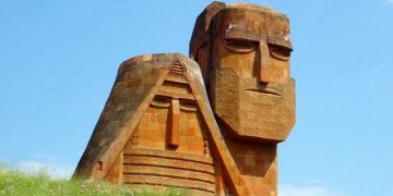 Nagorno-Karabakh, l’affondo di Čarnogurský a Pellegrini: «La Slovacchia non chiuda gli occhi»