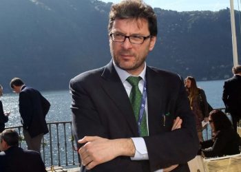 I nuovi feudatari, i vassalli, i kapò e i monatti  Il ministro dell’Economia e delle Finanze, Giancarlo Giorgetti in apertura della sua relazione sul documento