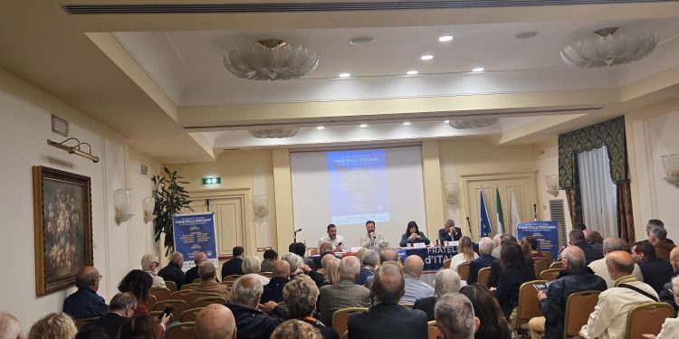 Toscana, FdI presenta il conto a Giani: sanità in rosso, fabbriche in fuga, Fi-Pi-Li al palo. Tomasi: si vince con civici e terzo settore