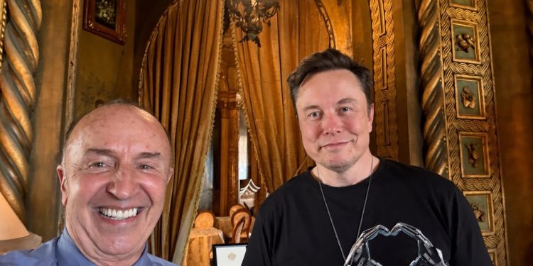 ELON MUSK COMPRA I MEDIA, COME CNN, E LE TORRI CELLULARI?