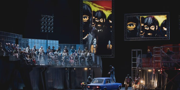 ROMANZO CRIMINALE al Maggio: quando l’opera contemporanea scatena applausi e non… fughe